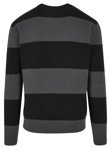 Urban Classics Crew Neck Jumpers in black/darkshadow