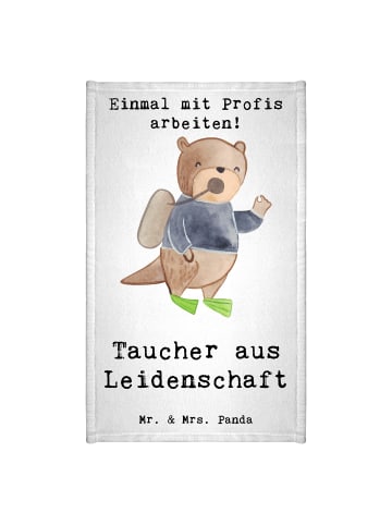 Mr. & Mrs. Panda Gästehandtuch Taucher Leidenschaft mit Spruch in Weiß