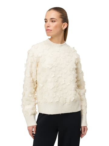 Zero  Pullover mit 3 D Blüten in Eggnog