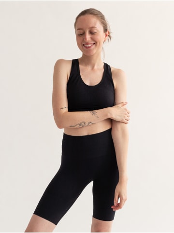 Erlich Textil  Juna Sport Radler aus recyceltem Polyamid in schwarz