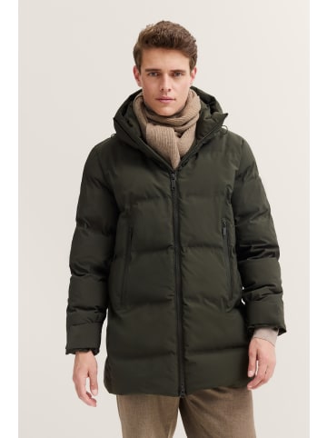 Bugatti Steppparka in 180-oliv