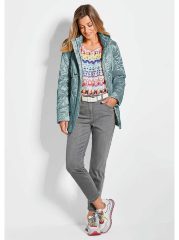 GOLDNER Kurzgröße:  Herbstjacke Damen mit welliger Steppung im sportlichen Look in graugrün