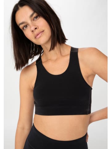 Hessnatur Sport-Top in schwarz