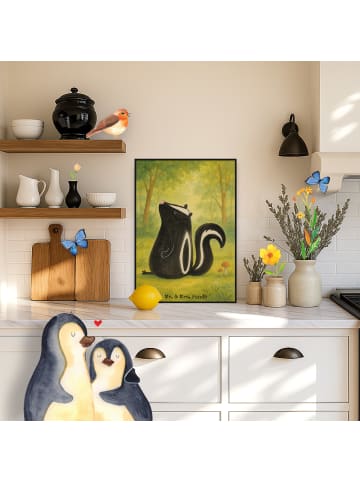 Mr. & Mrs. Panda Poster Stinktier Sitzen Design ohne Spruch in Weiß