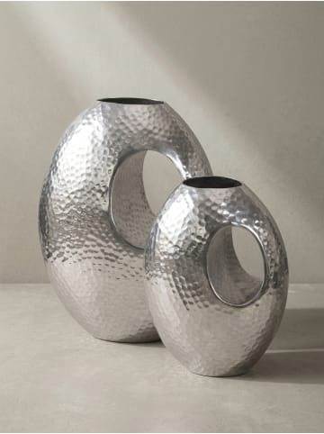 KADIMA DESIGN Deko Vase 2er Set Aluminium Silber mit Tragegriff Blumenvase Modern in Silbern