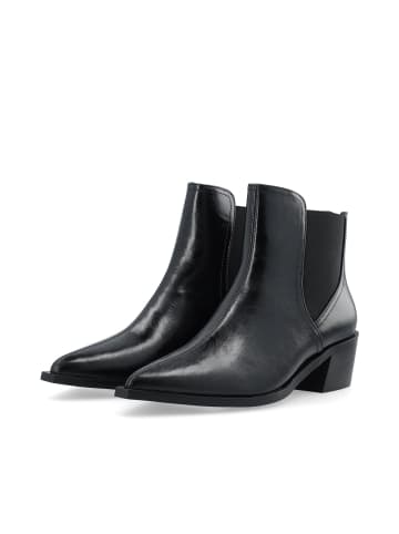 Bianco Chelsea Boots in Black