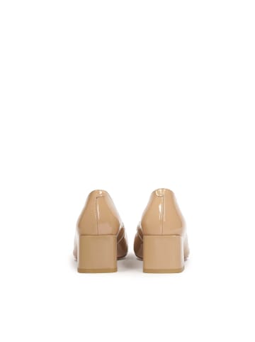 Kazar Pumps in Beige