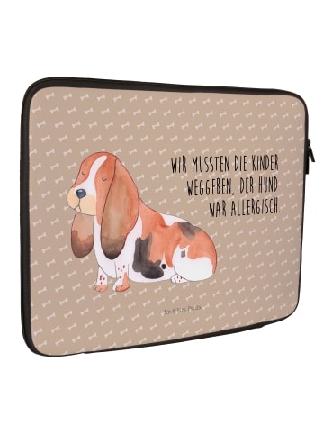 Mr. & Mrs. Panda Notebook Tasche Hund Basset Hound mit Spruch in Hundeglück