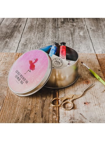 Mr. & Mrs. Panda Teedose Flamingo Yoga mit Spruch in Aquarell Pink