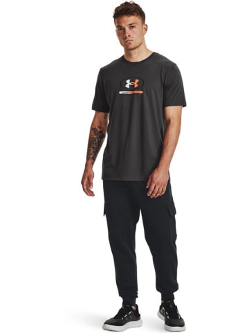 Under Armour T-Shirt "UA Global Lockertag Short Sleeve" in Grau