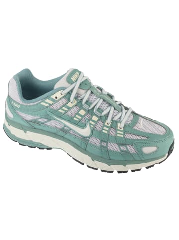 Nike Nike P-6000 in Schwarz