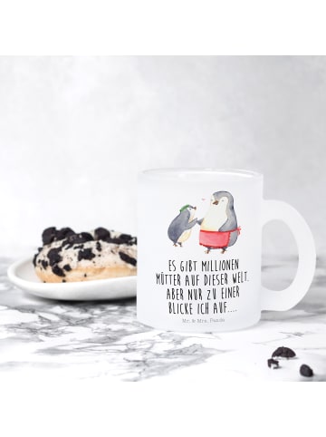 Mr. & Mrs. Panda Teetasse Pinguin mit Kind mit Spruch in Transparent