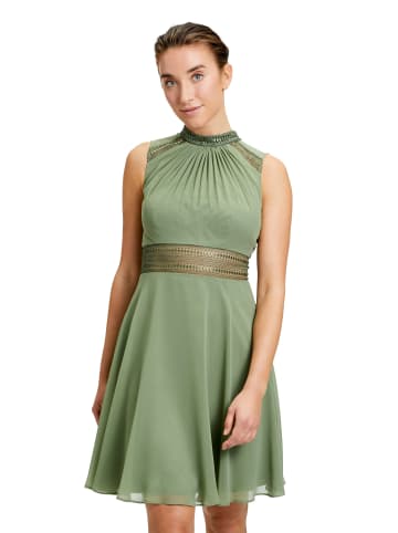 Vera Mont Cocktailkleid mit Spitzeneinsatz in Autumn Green