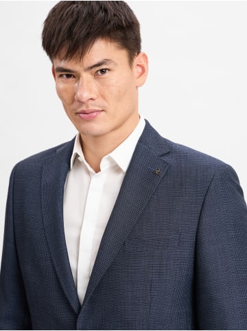 Roy Robson Roy Robson in marine hellblau