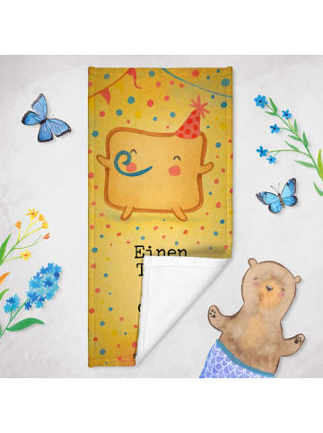 Mr. & Mrs. Panda Badehandtuch Toast Party Design mit Spruch in Weiß