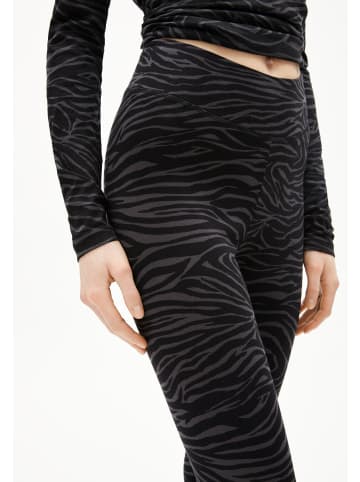 armedangels Hose Faribaa Zebraraa in schwarz anthrazit - 0001
