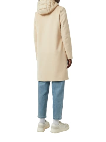 comma Mantel in sand - 0002