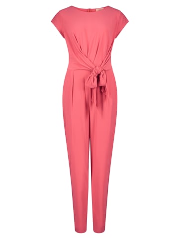 CARTOON Jumpsuit mit Bindegürtel in Claret Red