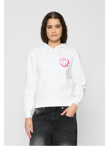 Mister Tee Mister Tee in white