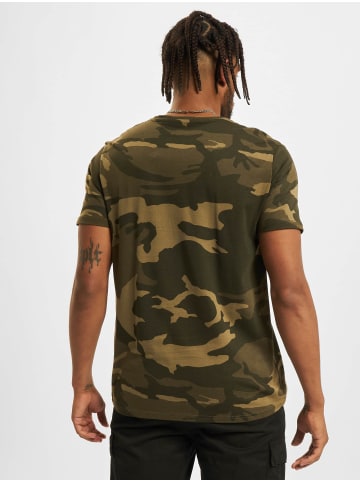 Alpha Industries Alpha Industries T-Shirt in olive camo