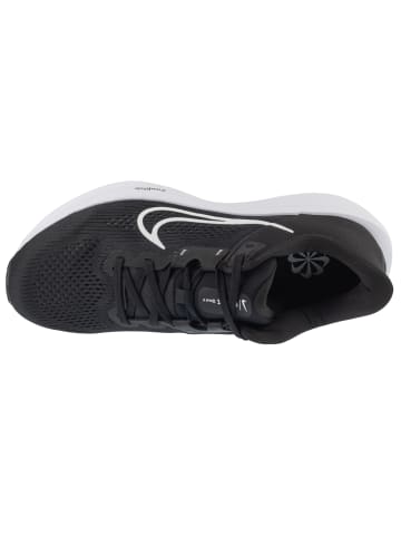 Nike Nike Quest 6 in Schwarz