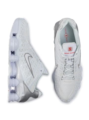 Nike Sneaker Shox in White/White-Metallic Silver-Max Orange