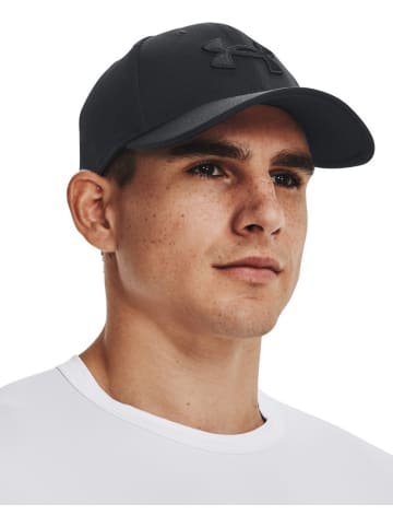 Under Armour Cap "UA Blitzing Kappe" in Schwarz