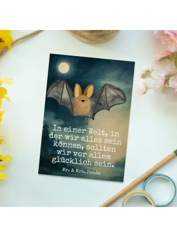 Mr. & Mrs. Panda Postkarte Fledermaus Flügel Design mit Spruch in Weiß