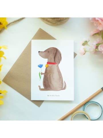 Mr. & Mrs. Panda Klappkarte Hund Blume ohne Spruch in Weiß