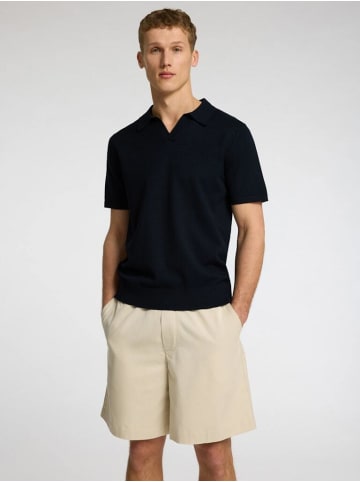 Selected Polo in Sky Captain