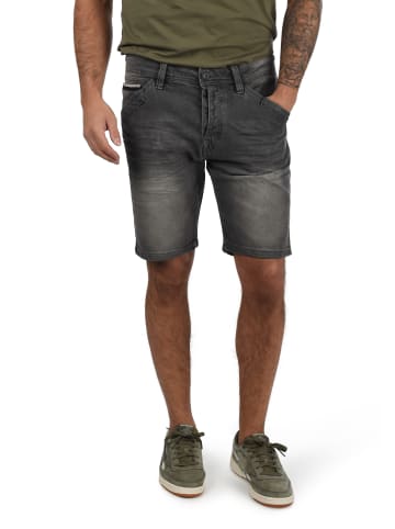 INDICODE Jeansshorts IDAlessio 70191MM kurze Hose im Knitterfalten-Look in hellgrau