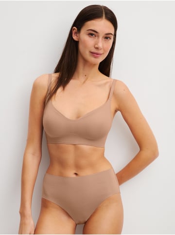 Calida Soft-BH in timeless taupe