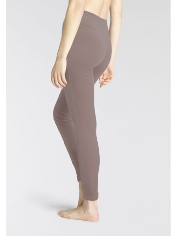 LASCANA Leggings in taupe