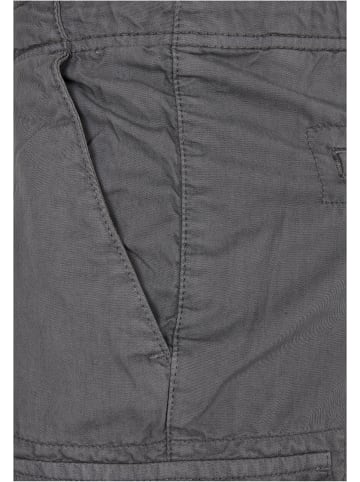 Urban Classics Cargo Shorts in schwarz