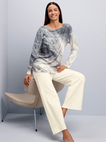 creation L Schlafanzug in champagner-rauchblau-bedruckt