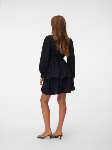 Vero Moda Mehrlagiges Kleid in Black