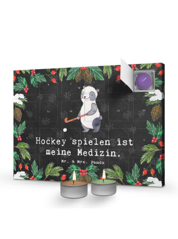 Mr. & Mrs. Panda Adventskalender Panda Hockey spielen mit Spruch in Kreidetafel