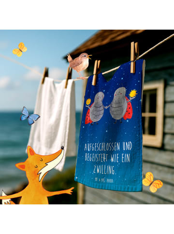 Mr. & Mrs. Panda Handtuch Sternzeichen Zwilling mit Spruch in Sternenhimmel Blau