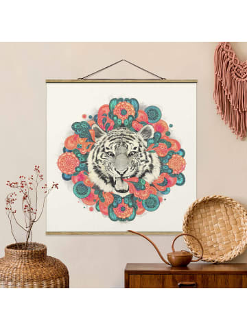 WALLART Stoffbild - L. Graves - Illustration Tiger Mandala Paisley in Rosa