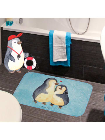 Mr. & Mrs. Panda Badteppich Pinguin umarmen ohne Spruch in Eisblau