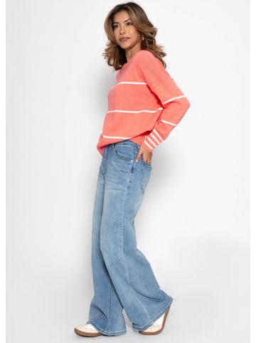 SASSYCLASSY Feinstrickpullover mit Kontraststreifen in Koralle