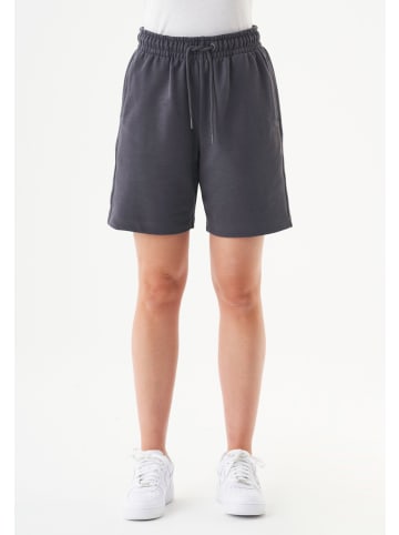 Organication Shorts "SHEYMA" in Schattengrau