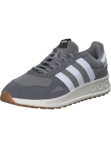 adidas Klassische- & Business Schuhe in CHSOGR/FTWWHT/MSILVER