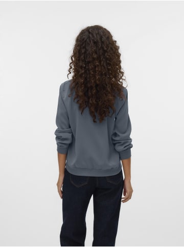 Vero Moda Mantel in Stormy Weather 1
