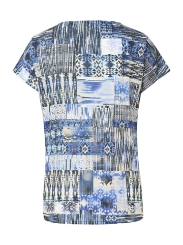 GOLDNER Kurzgröße:  Ultraleichte Printbluse mit Kurzarm in jeansblau / gemustert