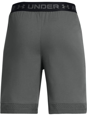 Under Armour Sportshorts "Vanish Shorts" in Grau