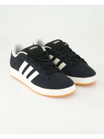 adidas Sneaker in Schwarz