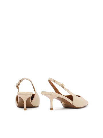 Kazar Pumps in Beige
