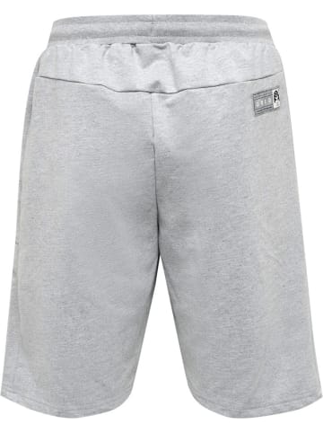 Hummel Short in Grau