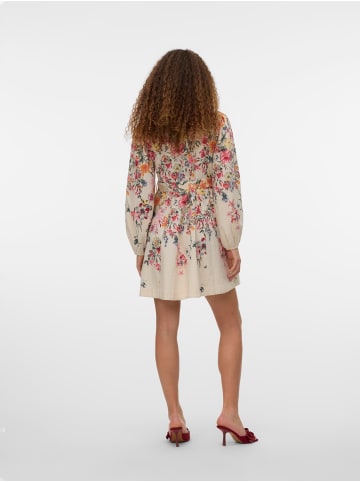Vero Moda Kleid in Birch